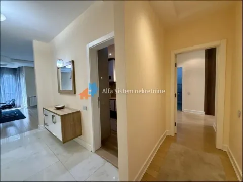 Rent, four bedroom apartment, 185m², Neimar, Vračar Sve Podlokacije - image 12