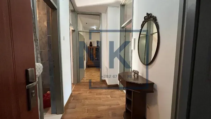Prodaja, trosoban stan, 90m², Tuški Put, Podgorica