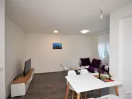 Izdavanje, jednosoban stan, 45m², Dumidran, Tivat - image 3