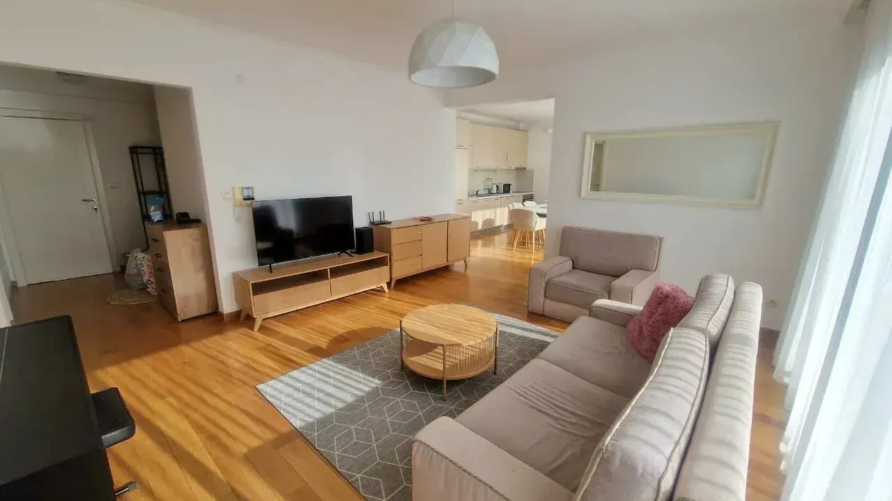 Izdavanje, stan, 113m², Tivat, Crna Gora