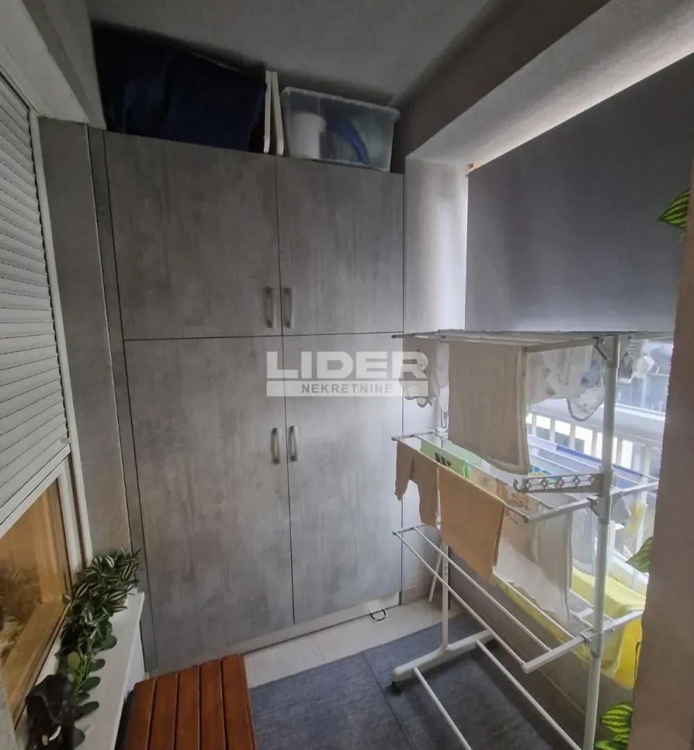 Sale, two bedroom apartment, 76m², Novi Beograd Blok 64, Novi Beograd Sve Podlokacije