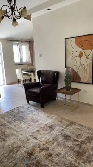 Izdavanje, trosoban stan, 114m², Momišići, Podgorica
