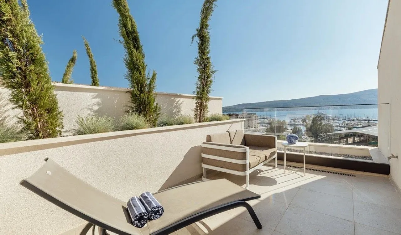 Sale, two bedroom apartment, 179m², Porto Montenegro, Tivat