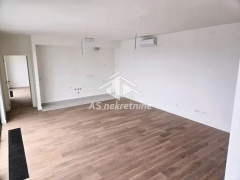 Izdavanje, trosoban stan, 113m², Savski Venac, Beograd - image 2