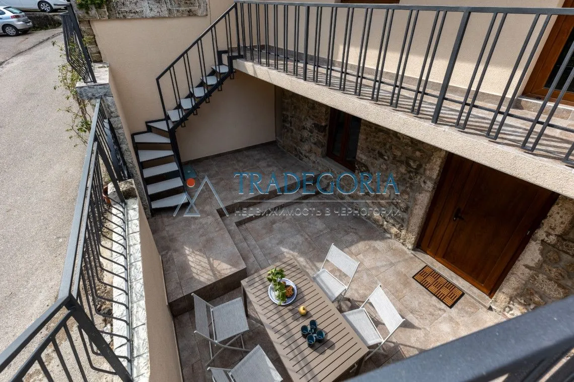Prodaja, kuća, 170m², Škaljari, Kotor