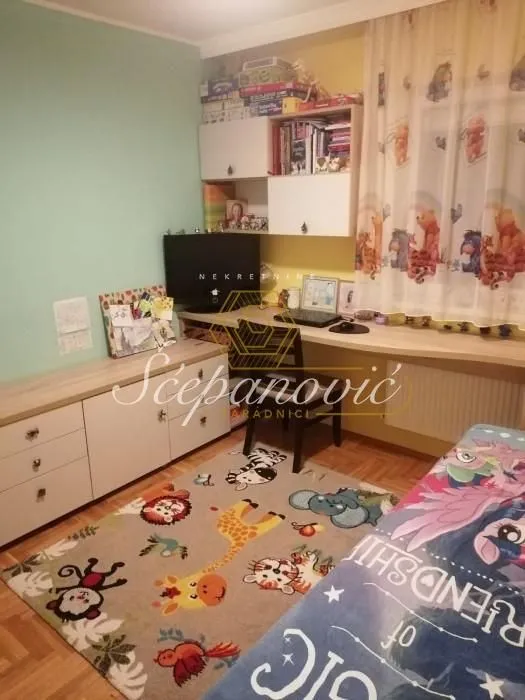 Prodaja, četvorosoban stan, 75m², Telep severni, Novi Sad Sve Podlokacije