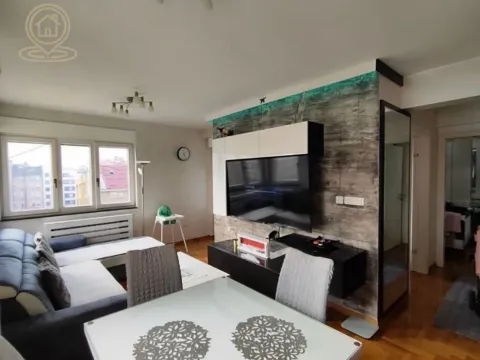 Rent, two bedroom apartment, 56m², Južni Bulevar, Vračar Sve Podlokacije - image 3