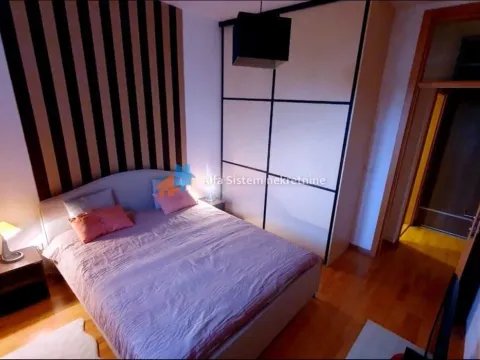 Rent, two bedroom apartment, 50m², Stari Grad, Beograd - image 7