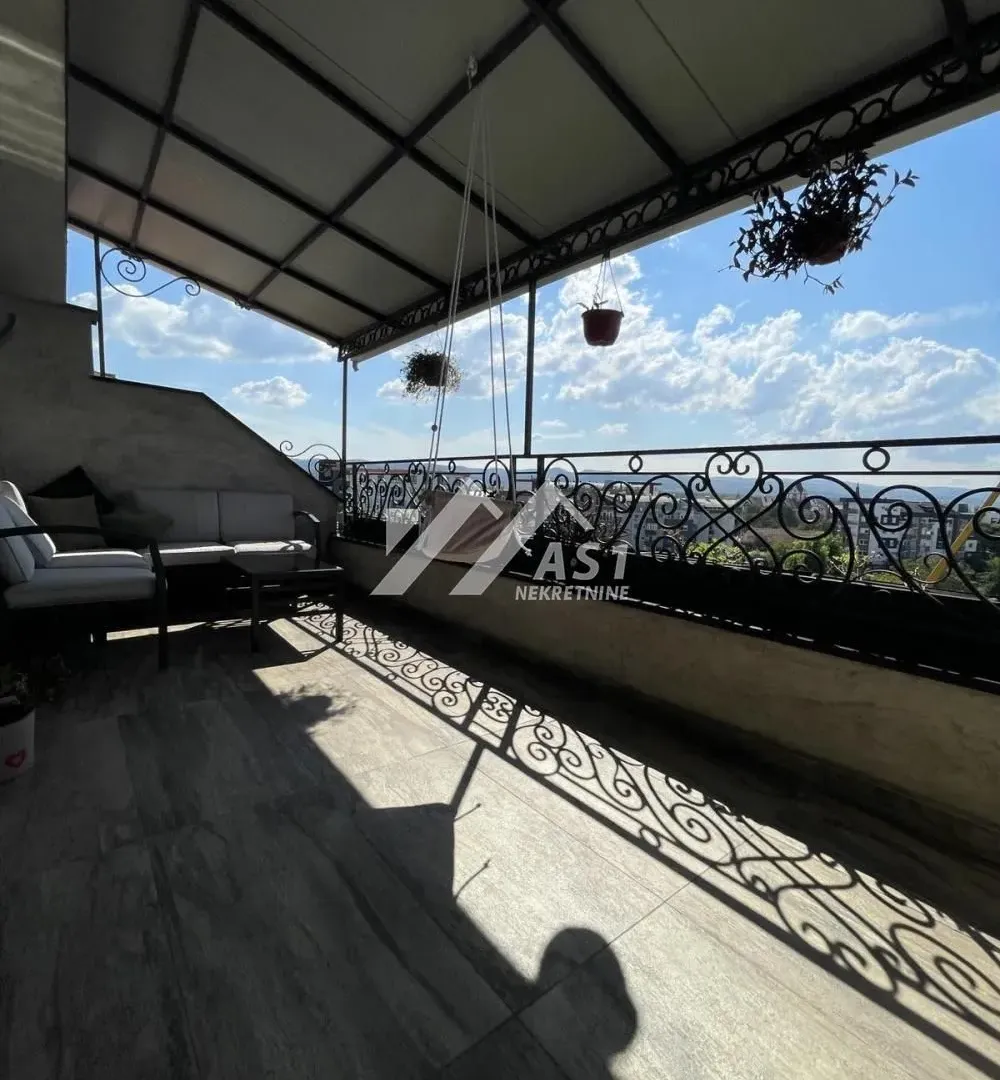 Prodaja, četvorosoban stan, 105m², Bulevar Evrope, Novi Sad Sve Podlokacije