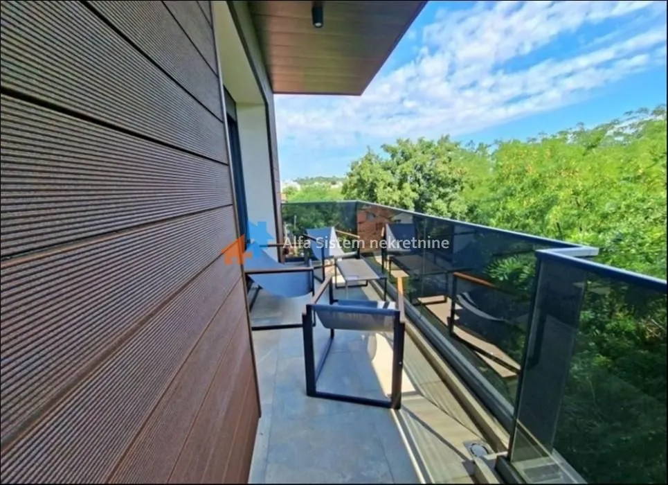 Izdavanje, trosoban stan, 82m², Zeleno Brdo, Zvezdara Sve Podlokacije