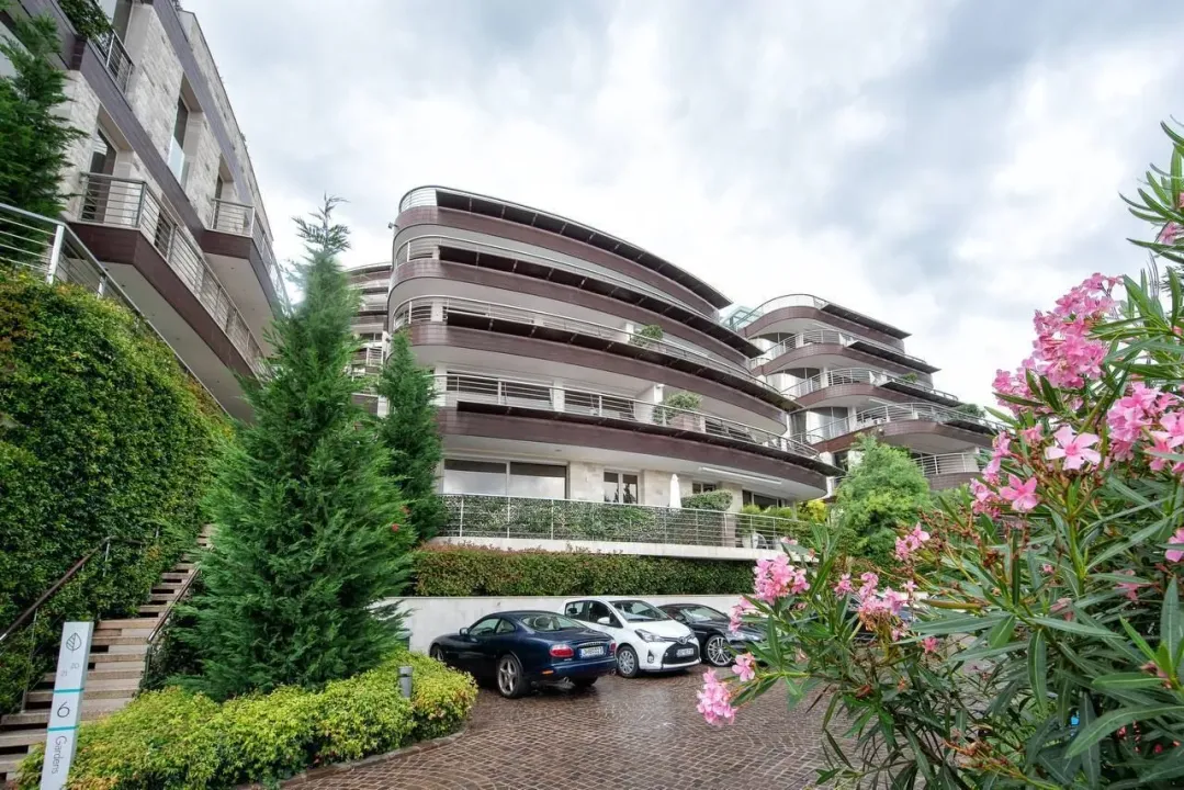 Rent, two bedroom apartment, 178m², Dukley Gardens, Budva