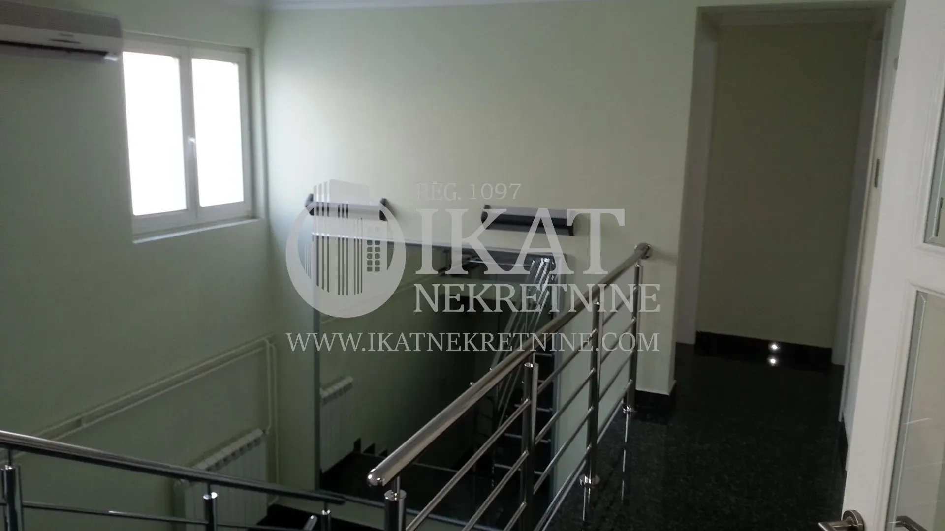Sale, office space, 370m², Lekino Brdo, Voždovac Sve Podlokacije