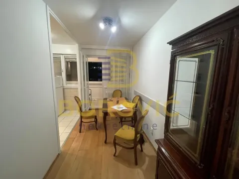 Izdavanje, trosoban stan, 78m², Retenzija, Beograd - image 8