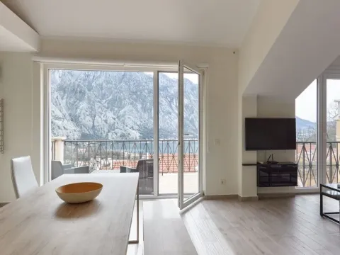 Prodaja, jednosoban stan, 63m², Orahovac, Kotor - image 2