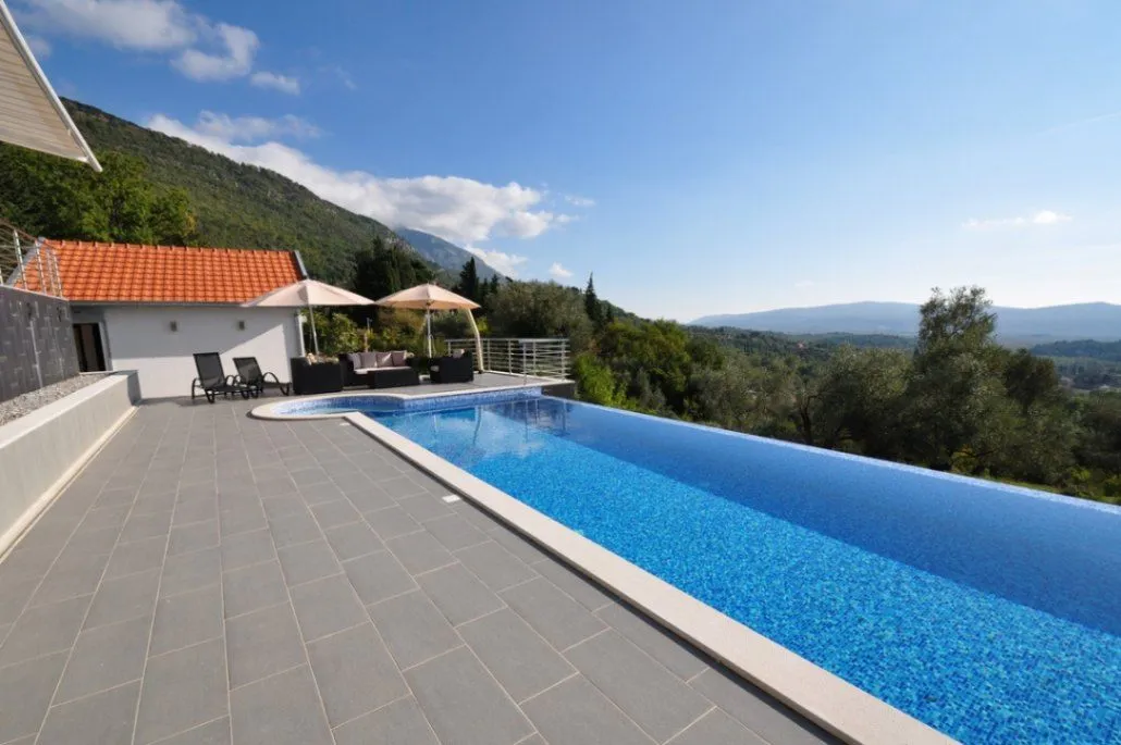 Prodaja, kuća, 396m², Tivat, Crna Gora