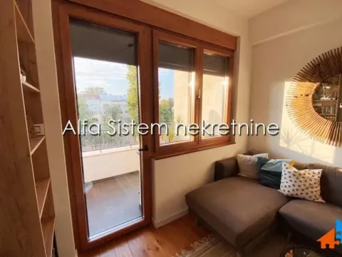 Rent, two bedroom apartment, 41m², Savski Venac, Beograd - image 4