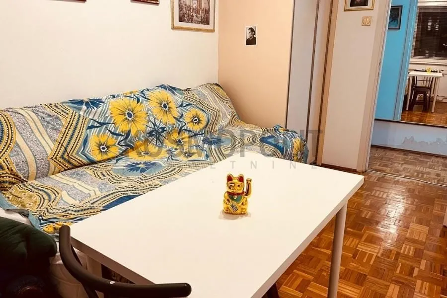 Sale, four bedroom apartment, 101m², Žarkovo, Beograd