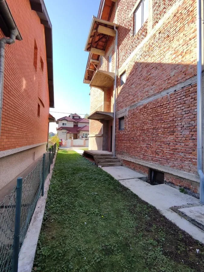 Prodaja, kuća, 450m², Aqua park, Jagodina