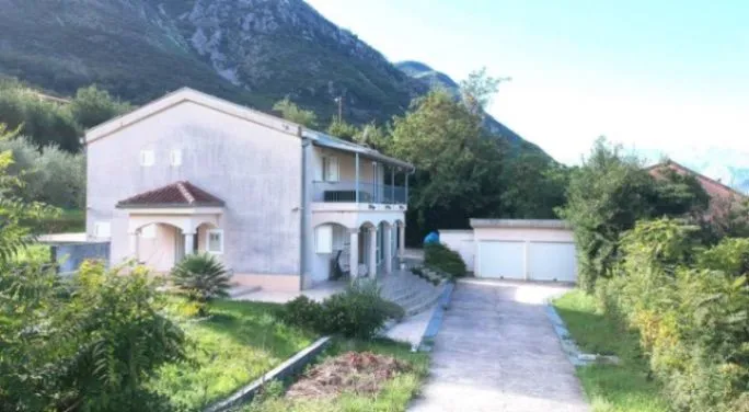 Sale, house, 320m², Prčanj, Kotor