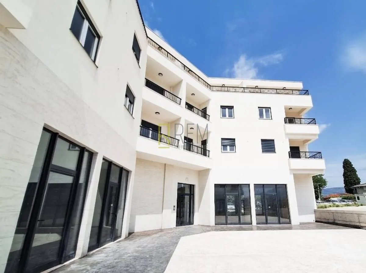 Prodaja, dvosoban stan, 86m², Zagorič, Podgorica