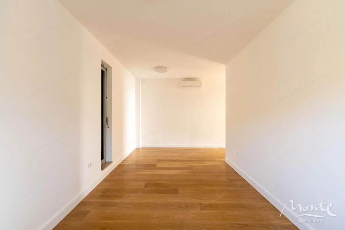 Sale, three bedroom apartment, 160m², Pržno, Budva
