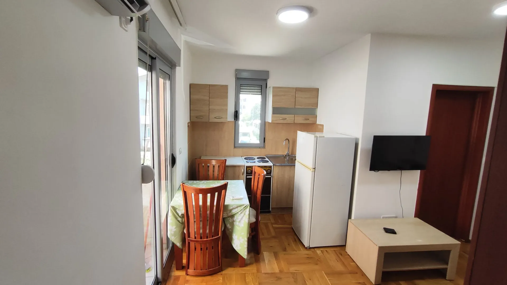 Rent, one bedroom apartment, 25m², Stari Aerodrom, Podgorica
