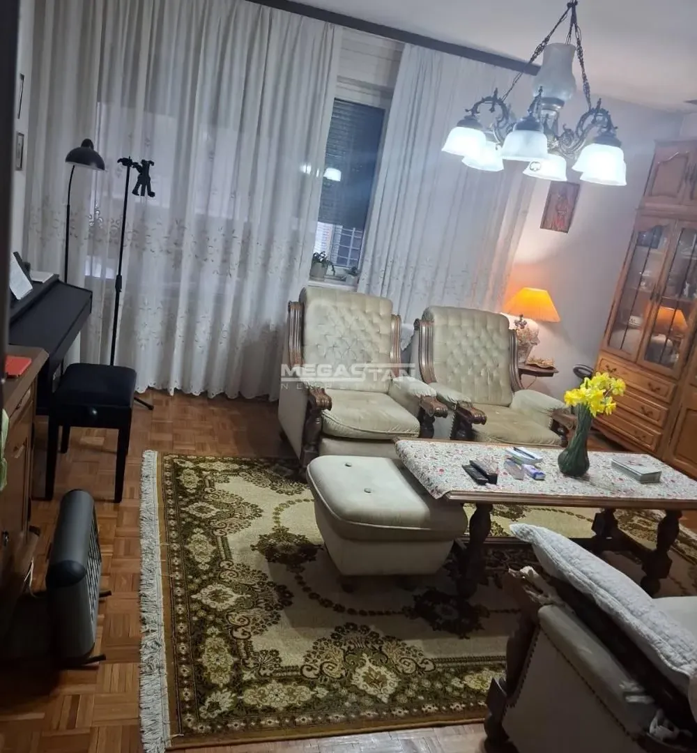 Sale, two bedroom apartment, 73m², Vračar Sve Podlokacije, Beograd