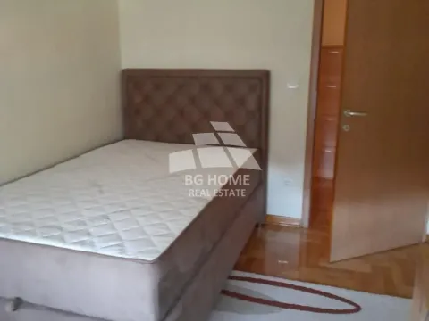 Izdavanje, trosoban stan, 80m², Južni Bulevar, Vračar Sve Podlokacije - image 5