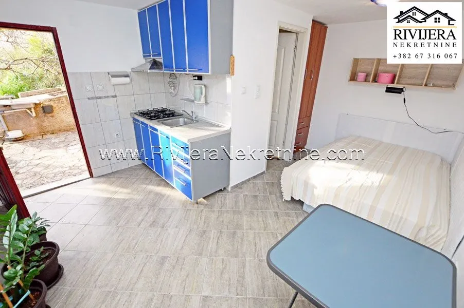 Sale, house, 84m², Kamenari, Herceg Novi