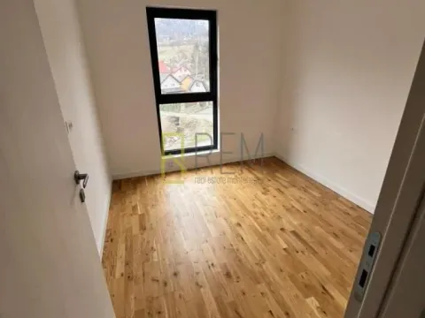 Sale, two bedroom apartment, 61m², Kolašin, Crna Gora - image 7