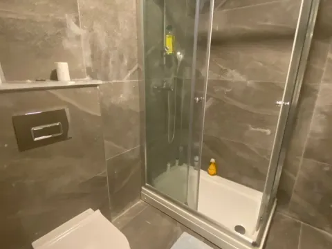 Izdavanje, trosoban stan, 130m², Herceg Novi, Crna Gora - image 12