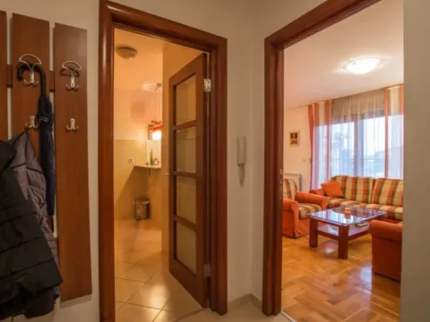 Rent, two bedroom apartment, 67m², Preko Morače, Podgorica - image 2
