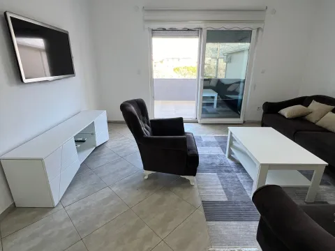 Rent, two bedroom apartment, 85m², Tomba, Bar - image 2