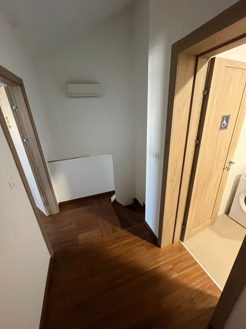 Izdavanje, dvosoban stan, 69m², Master Kvart, Podgorica