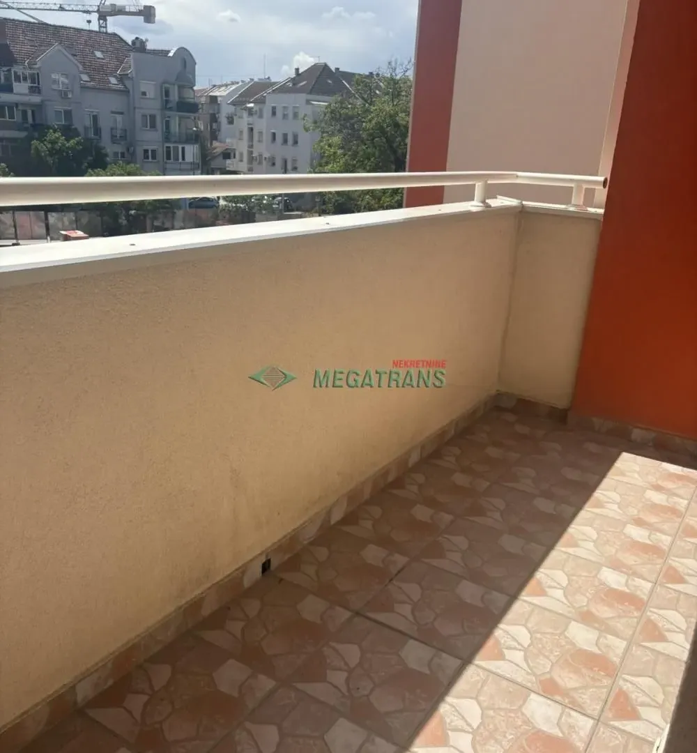 Izdavanje, dvosoban stan, 66m², Nova Detelinara, Novi Sad Sve Podlokacije