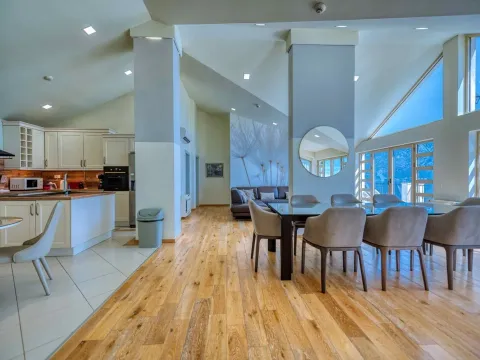 Prodaja, trosoban stan, 167m², Prčanj, Kotor - image 13