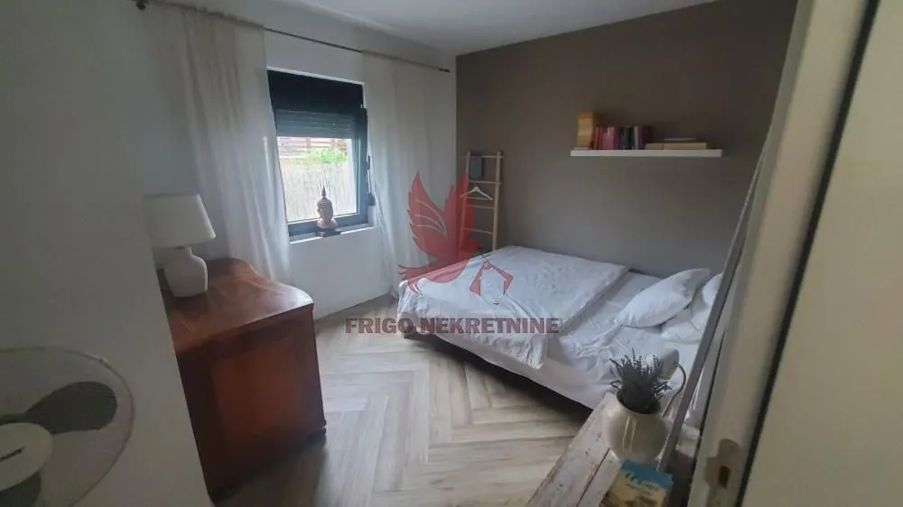 Sale, house, 234m², Granice, Mladenovac