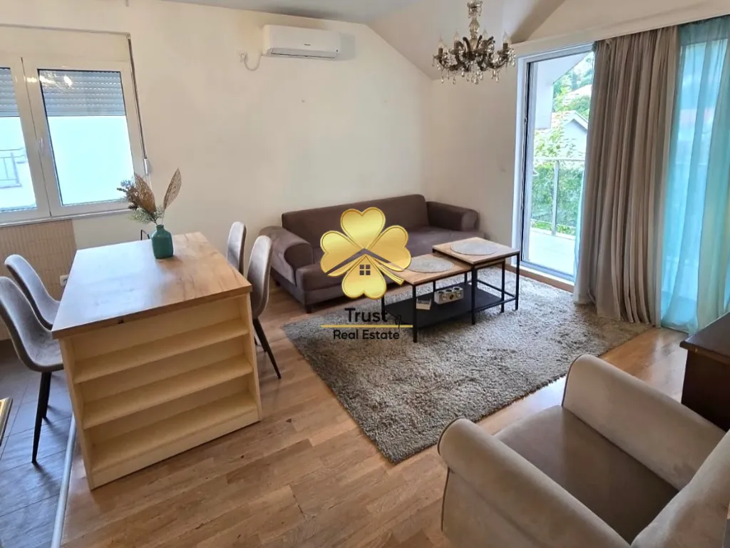 Prodaja, jednosoban stan, 43m², Momišići, Podgorica