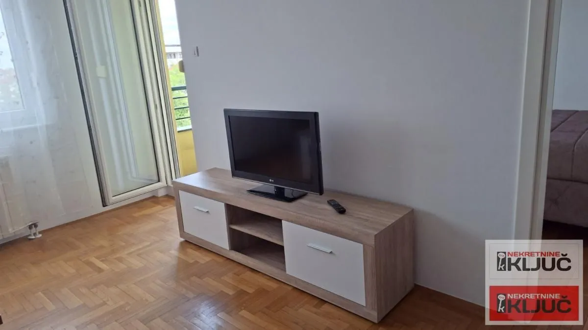 Rent, one bedroom apartment, 41m², Grbavica, Novi Sad Sve Podlokacije