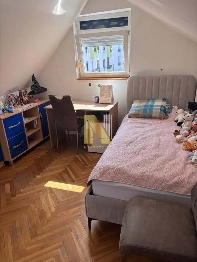 Prodaja, trosoban stan, 48m², Adamovićevo Naselje, Novi Sad Sve Podlokacije