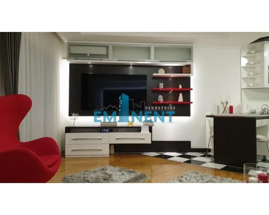 Rent, two bedroom apartment, 60m², Vračar Hram, Vračar Sve Podlokacije