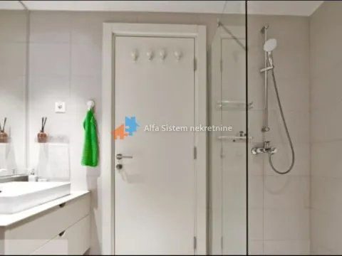 Izdavanje, trosoban stan, 72m², Savski Venac, Beograd - image 7