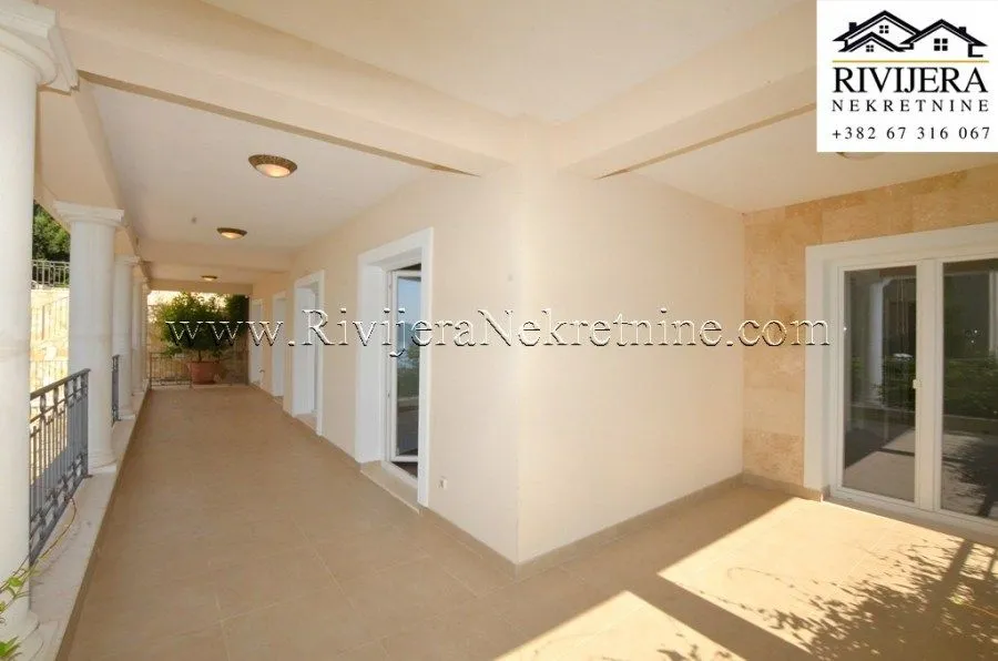 Prodaja, trosoban stan, 165m², Đenovići, Herceg Novi