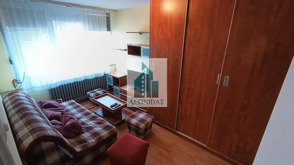 Izdavanje, trosoban stan, 64m², Medijana, Niš