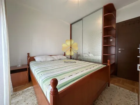 Izdavanje, dvosoban stan, 75m², Blok 9, Podgorica - image 12