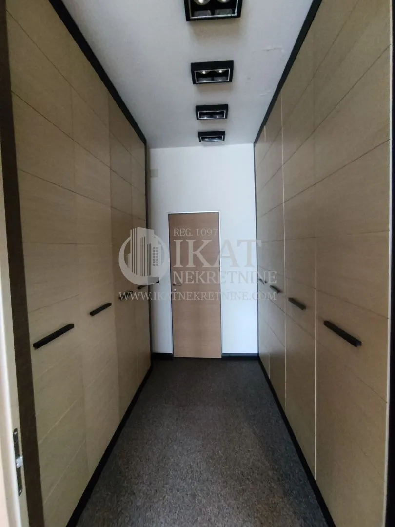 Rent, four bedroom apartment, 150m², Vukov Spomenik, Zvezdara Sve Podlokacije