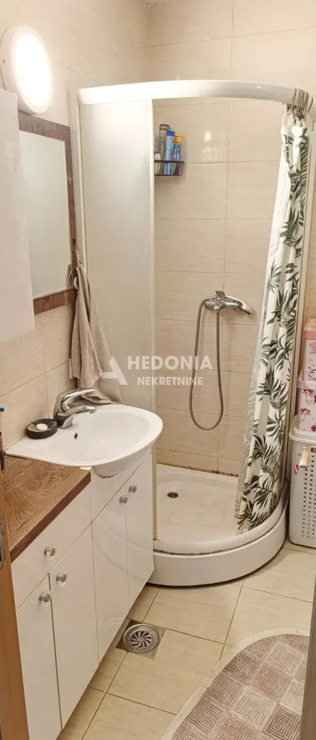 Prodaja, dvosoban stan, 49m², Zvezdara Sve Podlokacije, Beograd