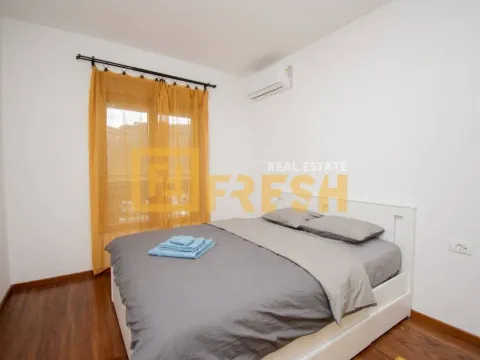 Izdavanje, dvosoban stan, 74m², Master Kvart, Podgorica - image 16