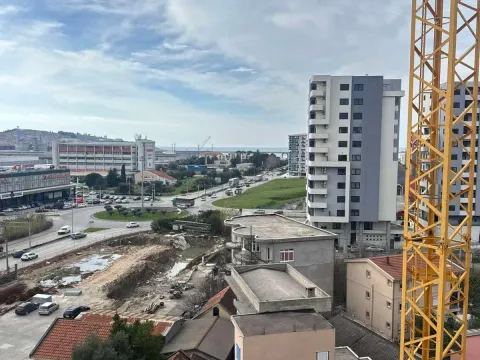 Prodaja, dvosoban stan, 84m², Centar, Bar - image 15