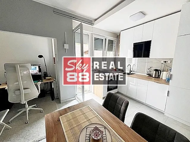 Sale, two bedroom apartment, 48m², Stari Grad, Beograd